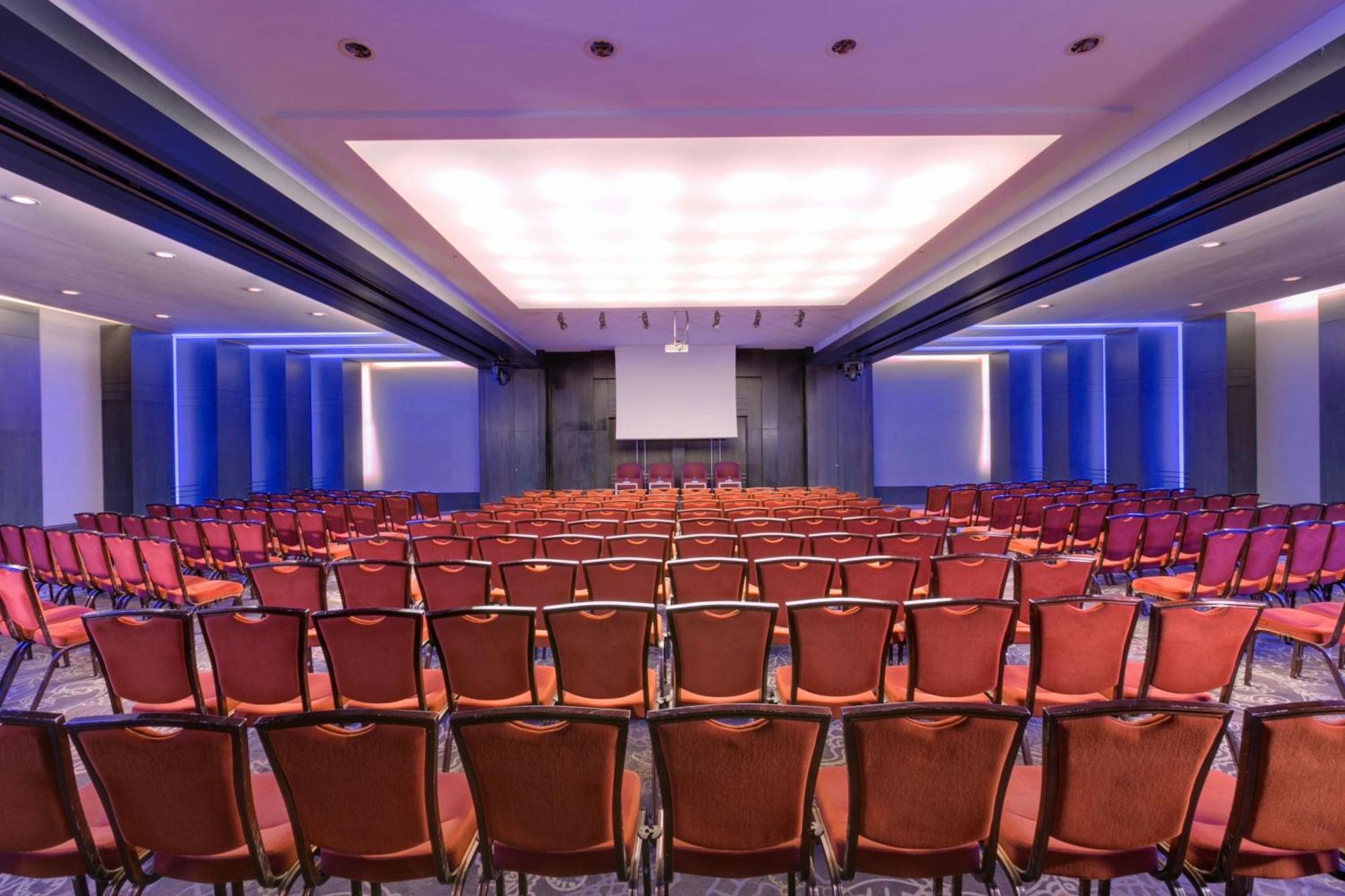 Sheraton Bucharest Hotel Exterior foto The Grand Ballroom